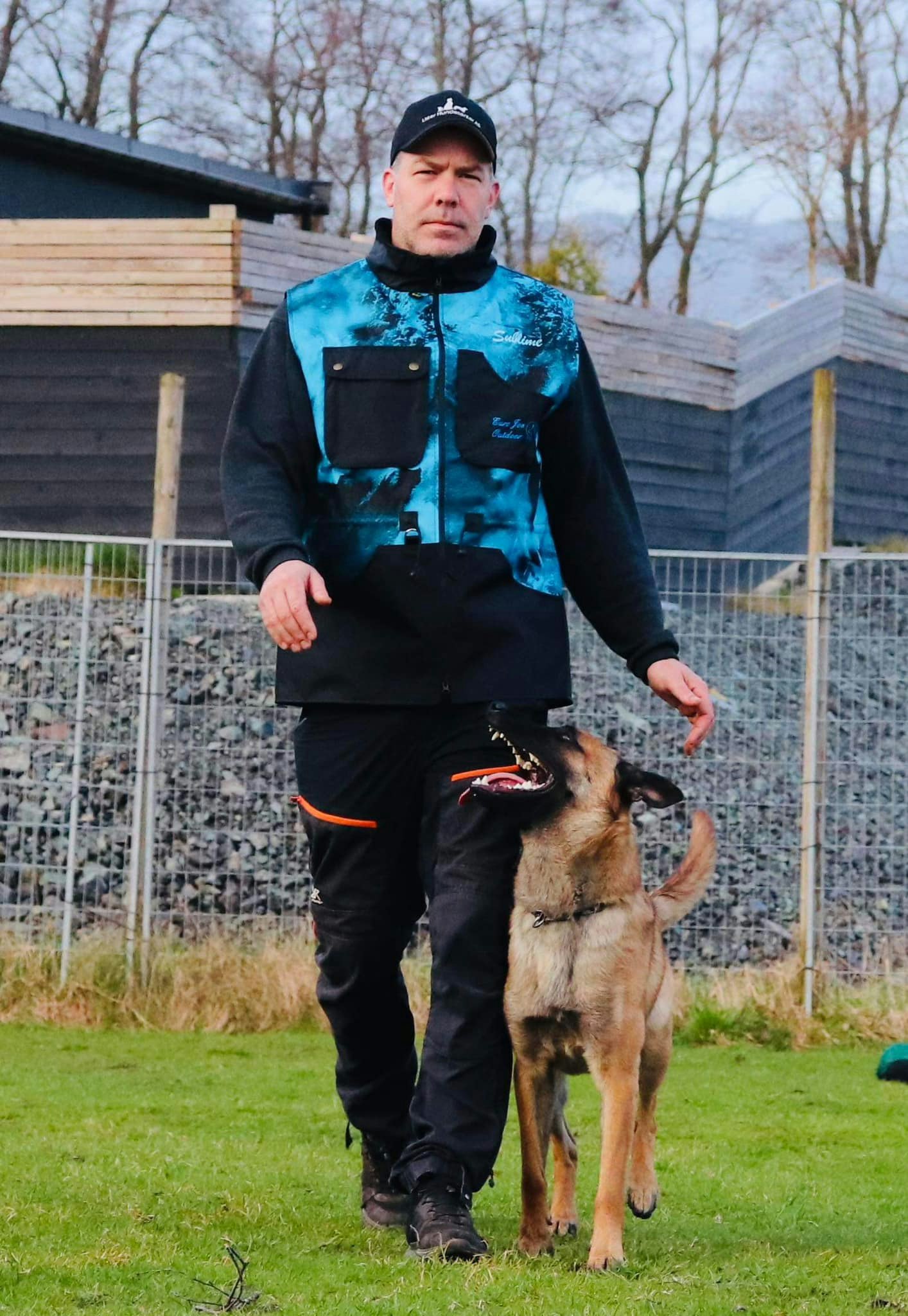 Subline Treningsvest Malinois Blå, grønn, brun og rosa