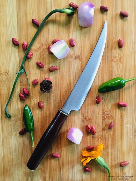 Japansk kockkniv kökskniv, kniv, kock, urbenning, fillet, kök, mat, restaurang, proffs, kolstål, nordiska gurkha.