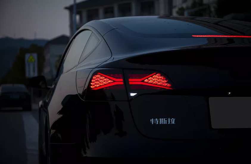 Bakljus "X" Tesla Model 3