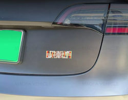 Tesla Plaid-Emblem