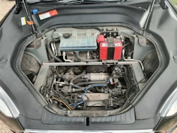 12-V-Batterie Model S