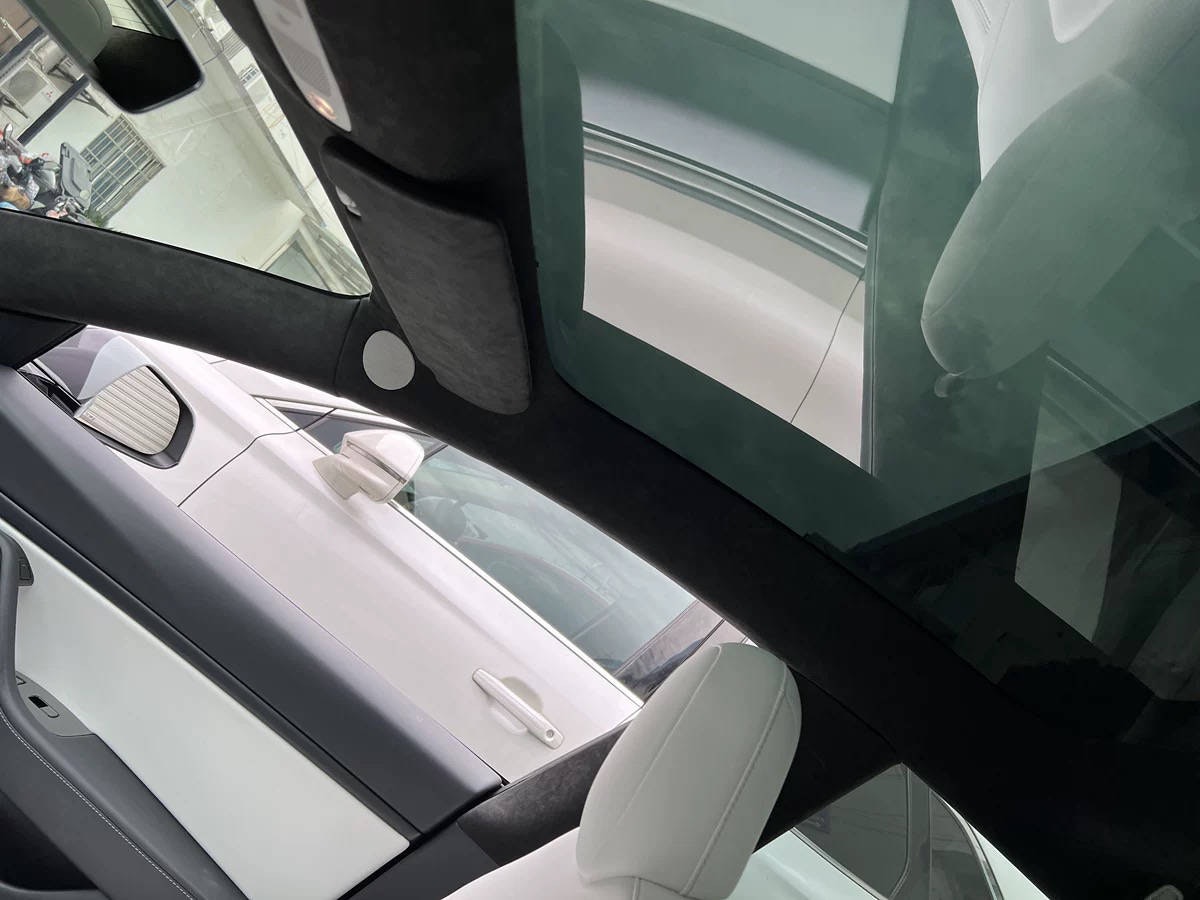 Alcantara Innertak Model Y