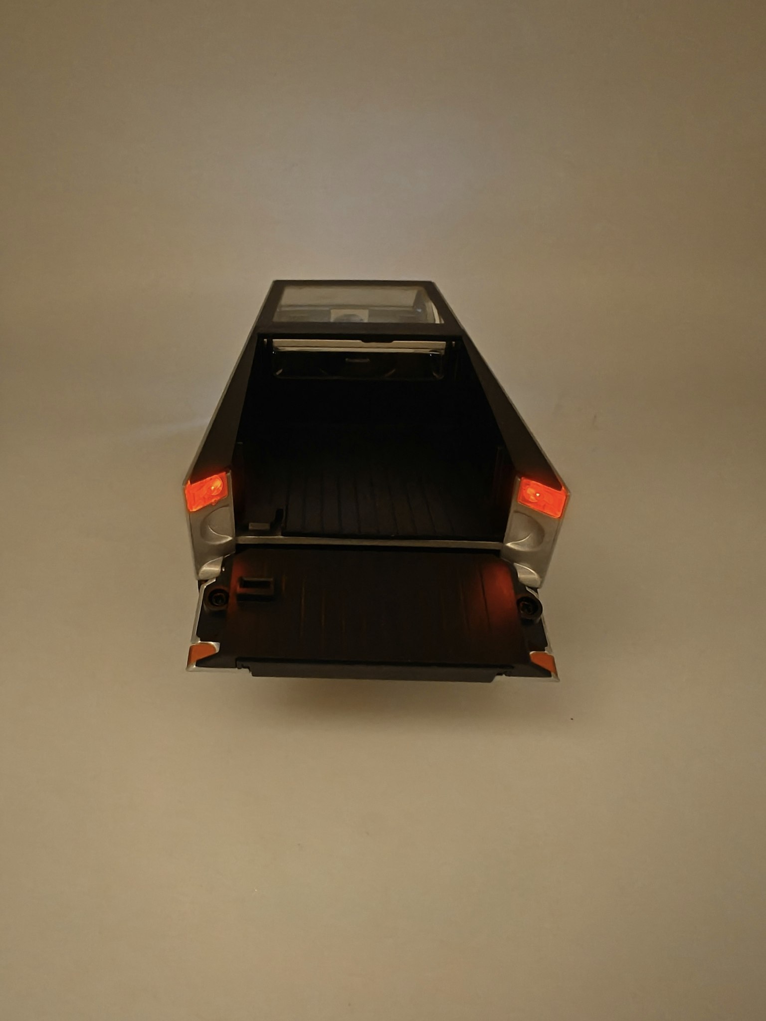 Cybertruck modellbil