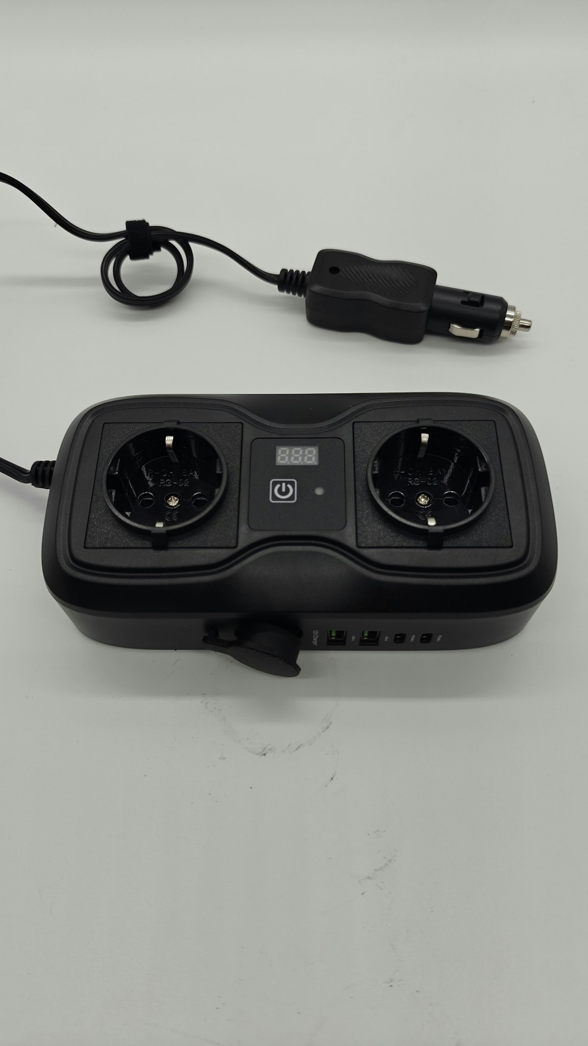 DC inverter 12V (200W)