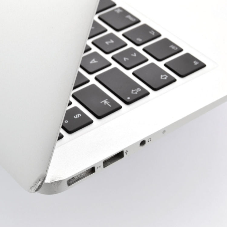 MacBook Air 13 tum (mitten 2012) - BEG - GOTT SKICK - OLÅST