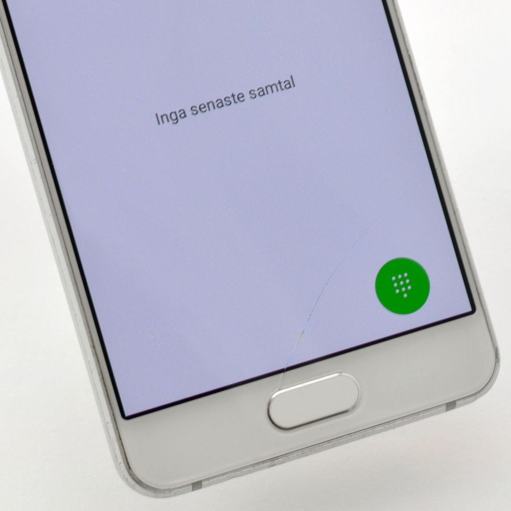 Samsung Galaxy A3 (2016) 16GB Vit - BEG - ANVÄNT SKICK - OLÅST