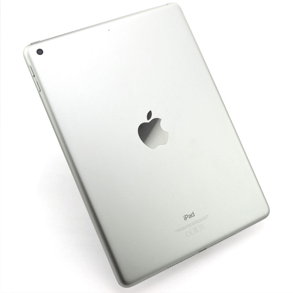 Apple iPad 6:e Gen (2018) 32GB Wi-Fi Silver - BEGAGNAD - GOTT SKICK