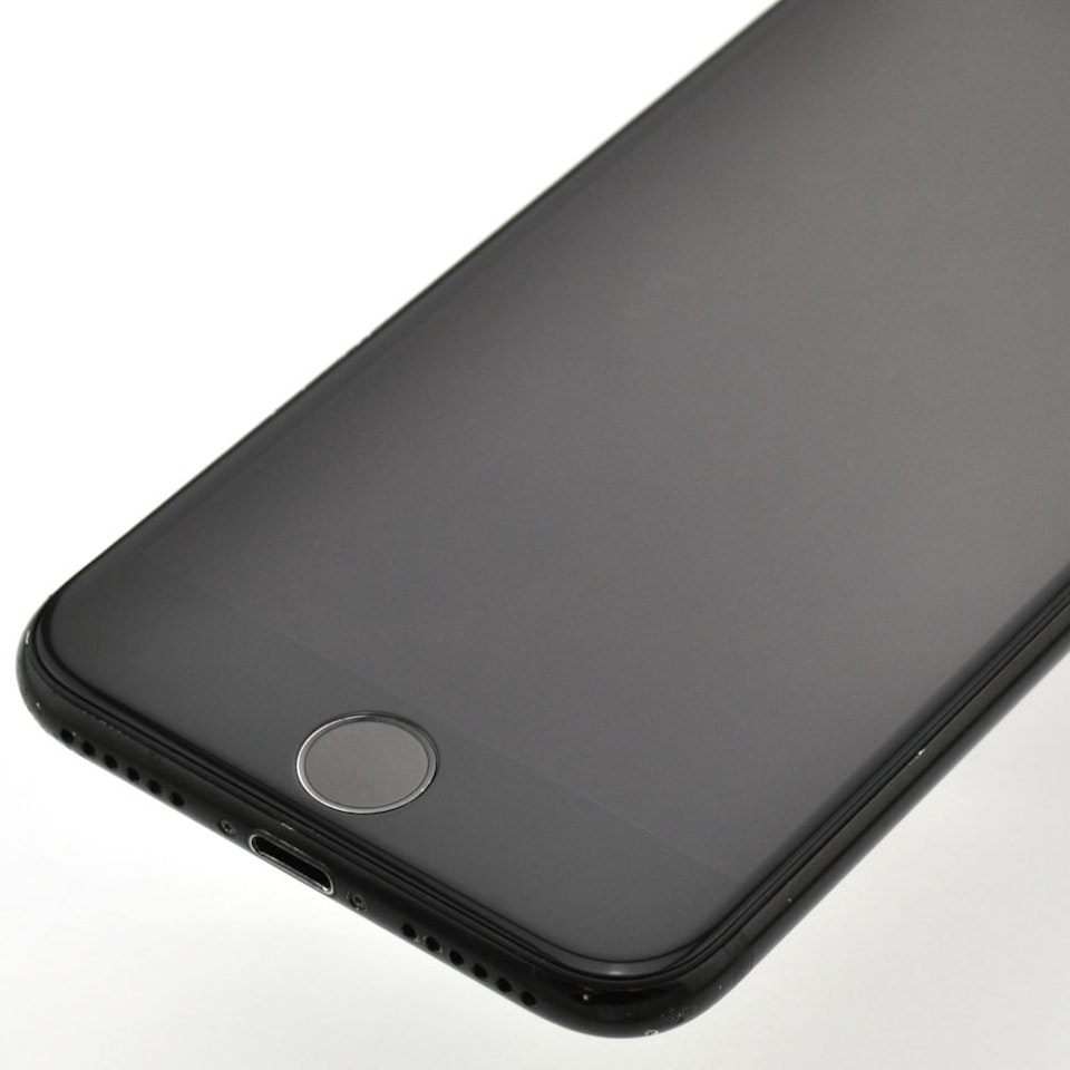Apple iPhone 7 32GB Jet Black - BEGAGNAD - OKEJ SKICK - OLÅST