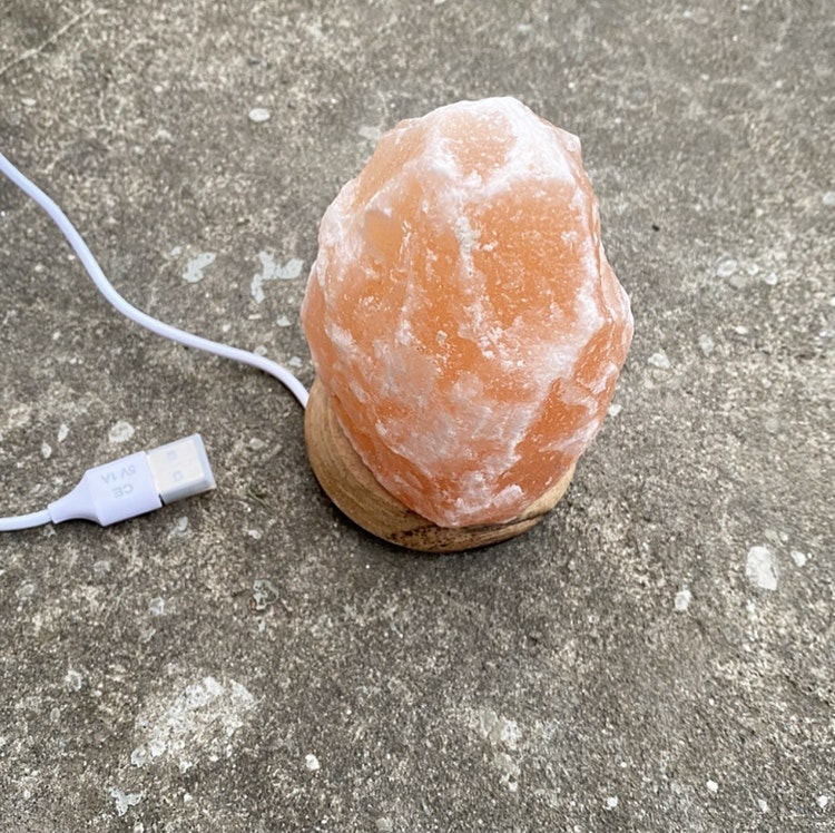 FÖRBESTÄLLNING saltlampa (med usb-kabel)