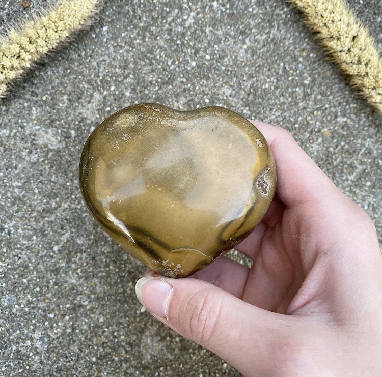 Hjärta av polykromjaspis