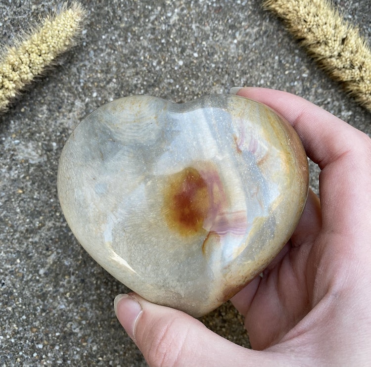 Hjärta av polykromjaspis