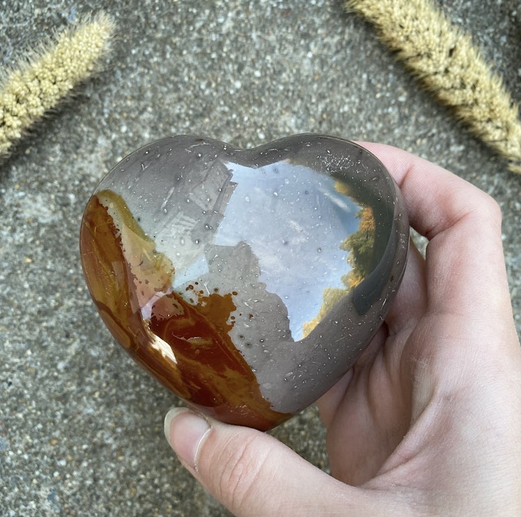 Hjärta av polykromjaspis