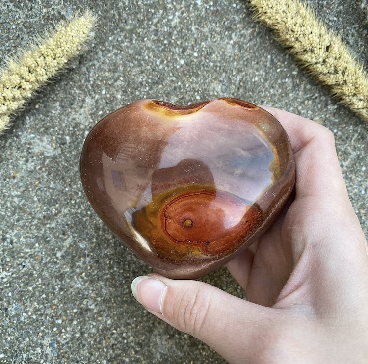 Hjärta av polykromjaspis