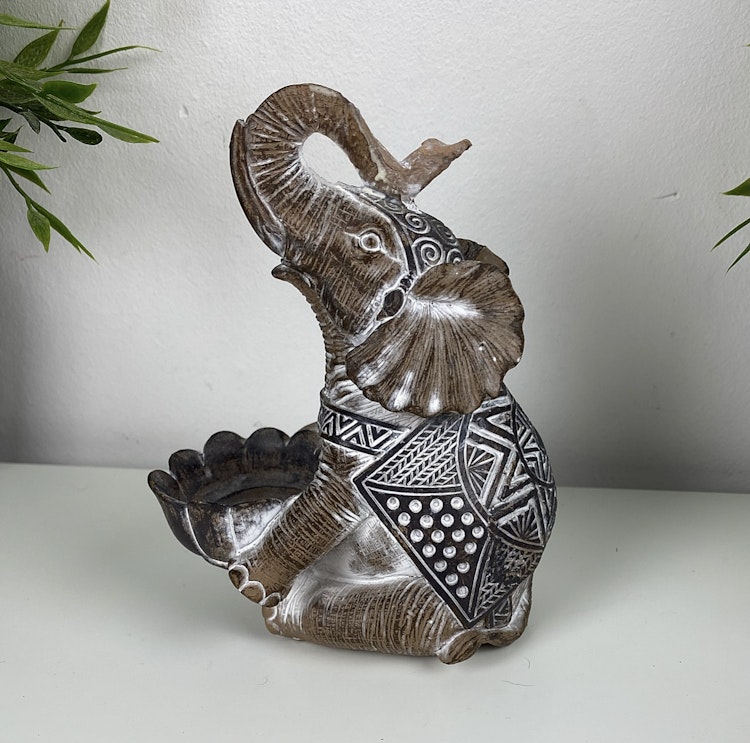 FÖRBESTÄLLNING elefant ljushållare
