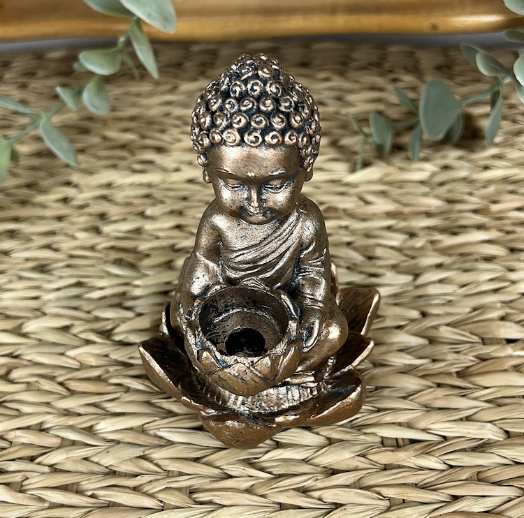 BACKFLOW rökelsehållare Buddha bronsfärgad
