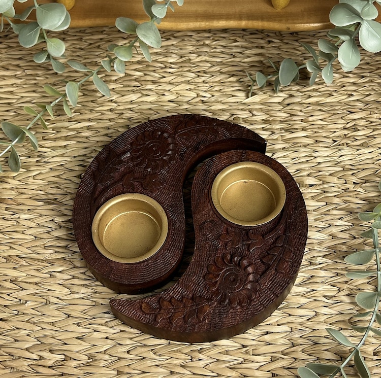 Ljushållare i trä yin/yang