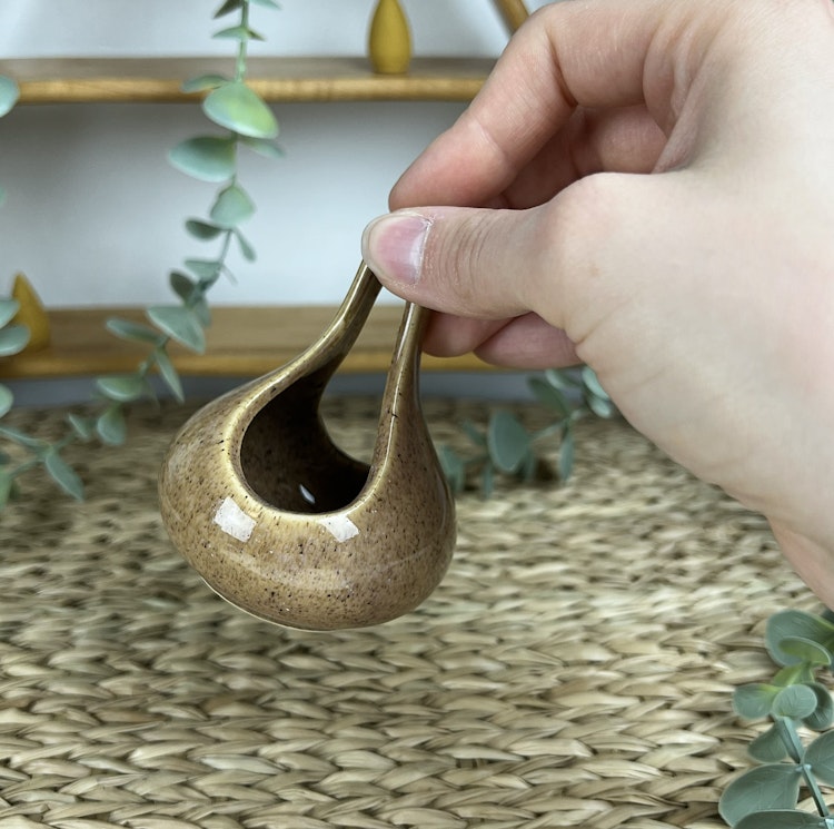 Aromabrännare droppformad hängande (beige/brun)