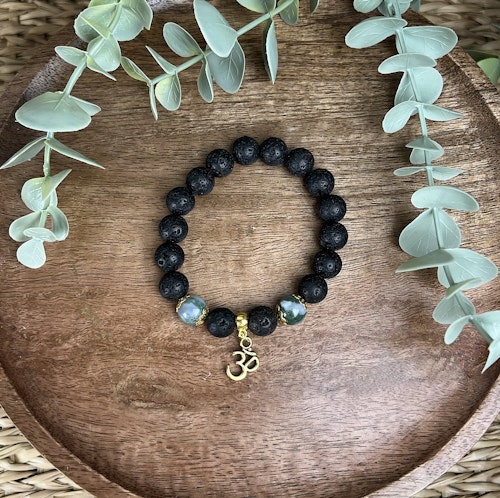 Stenarmband av lavasten och mossagat