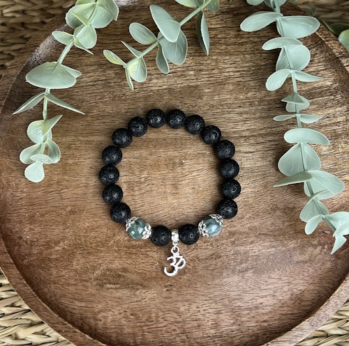 Stenarmband av lavasten och mossagat