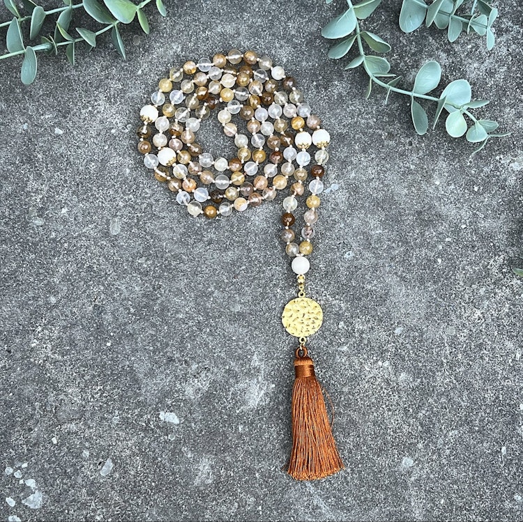 Mala halsband (handknutet) Golden healer & Vit matt jaspis