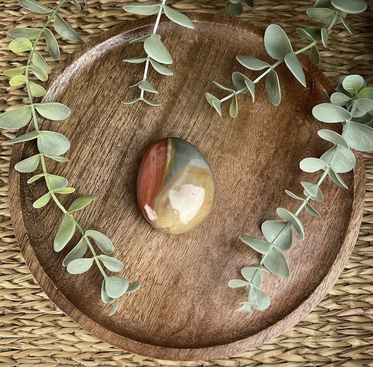 Polykromjaspis meditationssten (handsten) Q