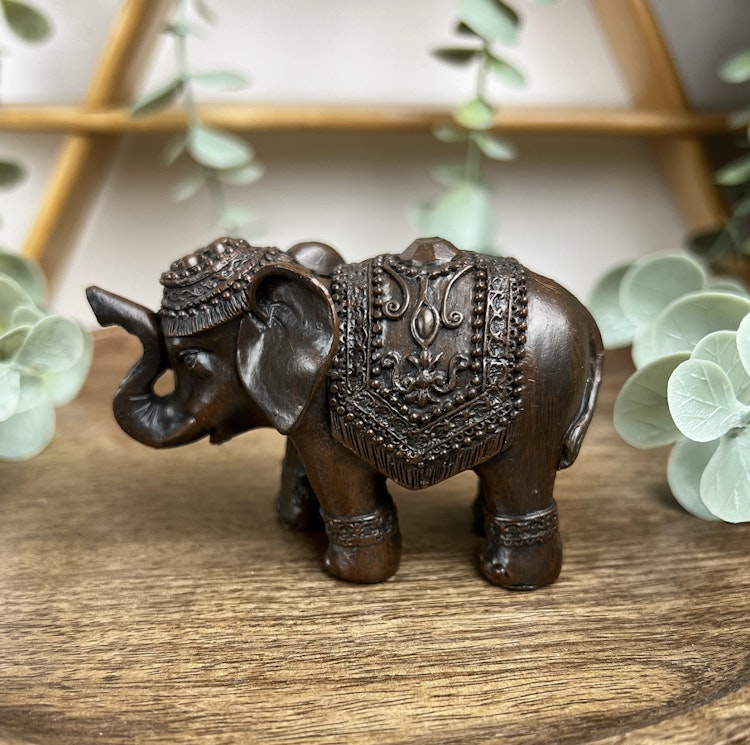 Rökelsehållare för rökelsepinnar elefant