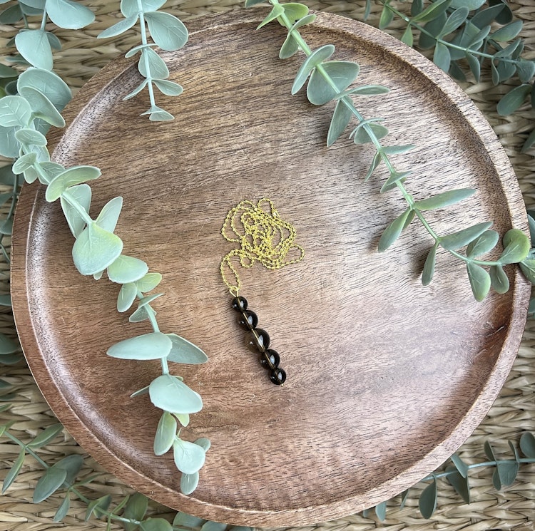 Cassiopeja halsband med Rökkvarts