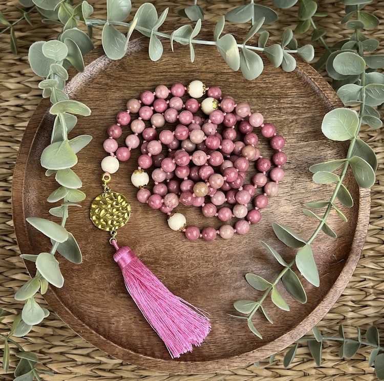 Mala halsband (handknutet) Rhodonit & Vit matt jaspis