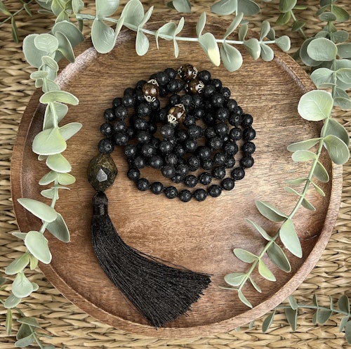 Mala halsband (handknutet) Lavasten & Bronsit