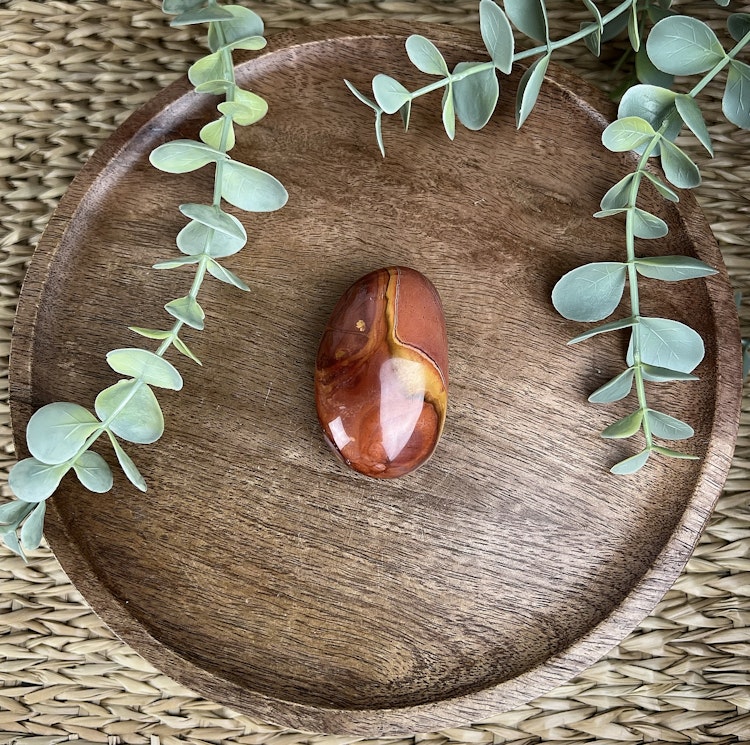 Polykromjaspis meditationssten (handsten) U