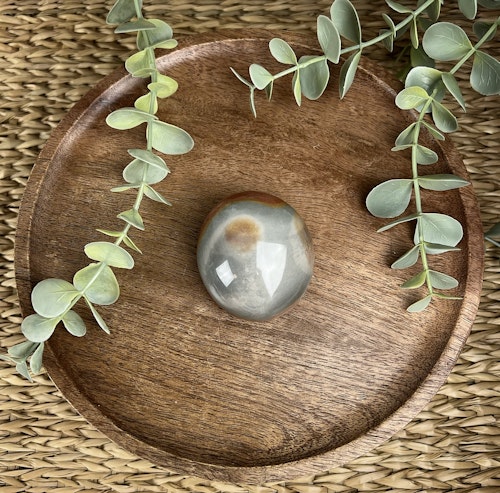 Polykromjaspis meditationssten (handsten) L