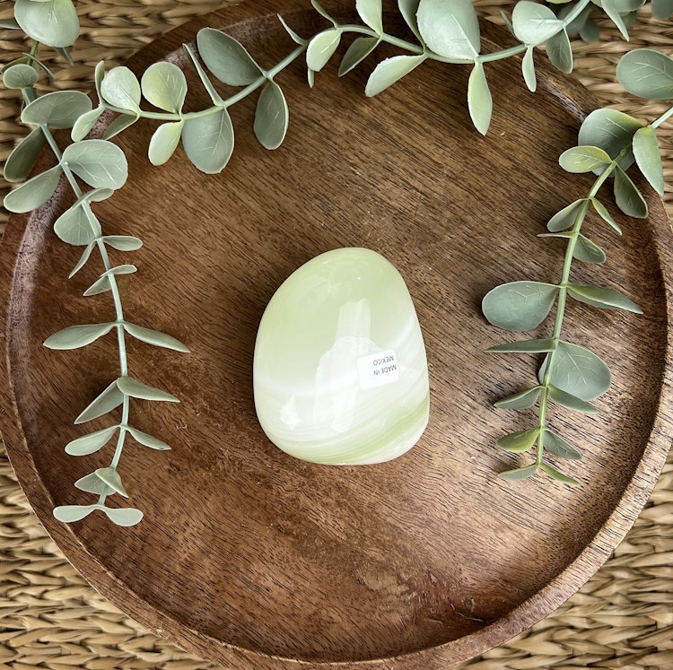 Grön kalcit meditationssten (handsten) B