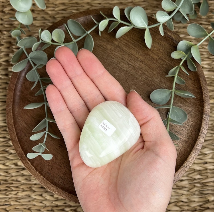 Grön kalcit meditationssten (handsten) D
