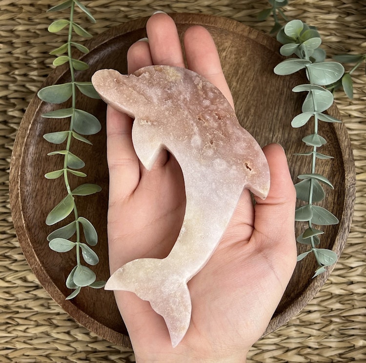 Rosa Ametist delfin carving B