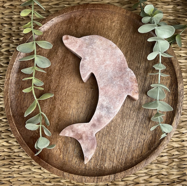 Rosa Ametist delfin carving F
