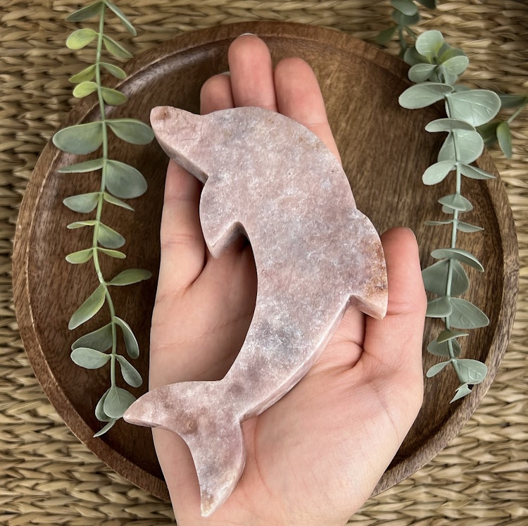 Rosa Ametist delfin carving F