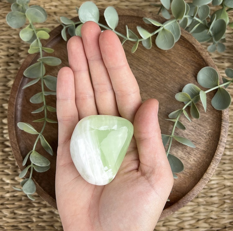 Grön Kalcit meditationssten (handsten) F