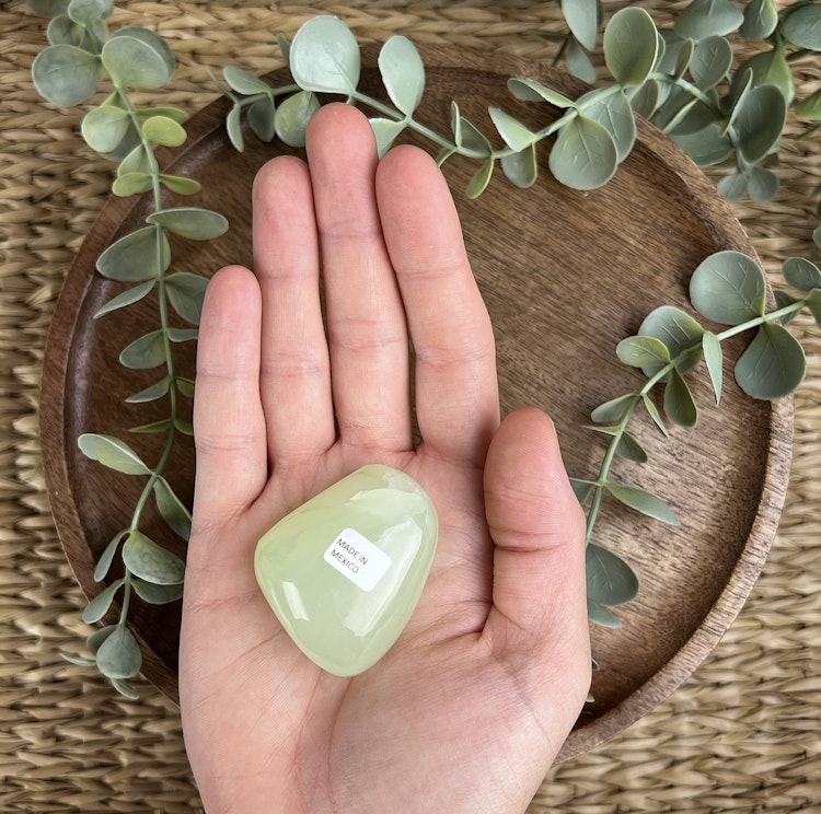 Grön Kalcit meditationssten (handsten) I