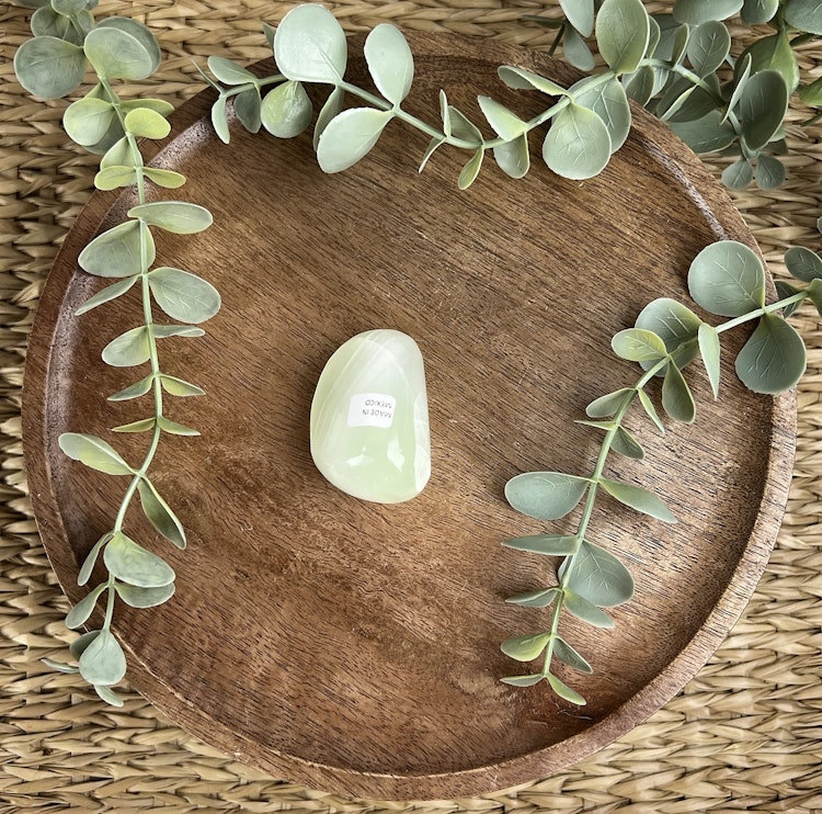 Grön Kalcit meditationssten (handsten) J