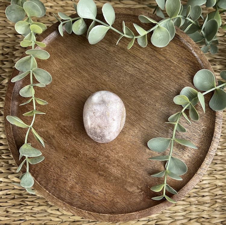Blomsteragat meditationssten (handsten) G