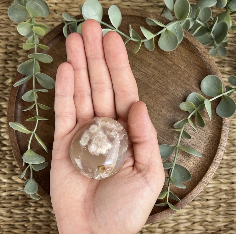 Blomsteragat meditationssten (handsten) H