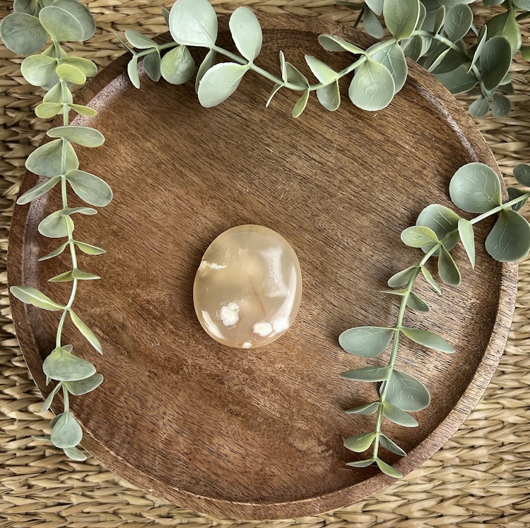 Blomsteragat meditationssten (handsten) J