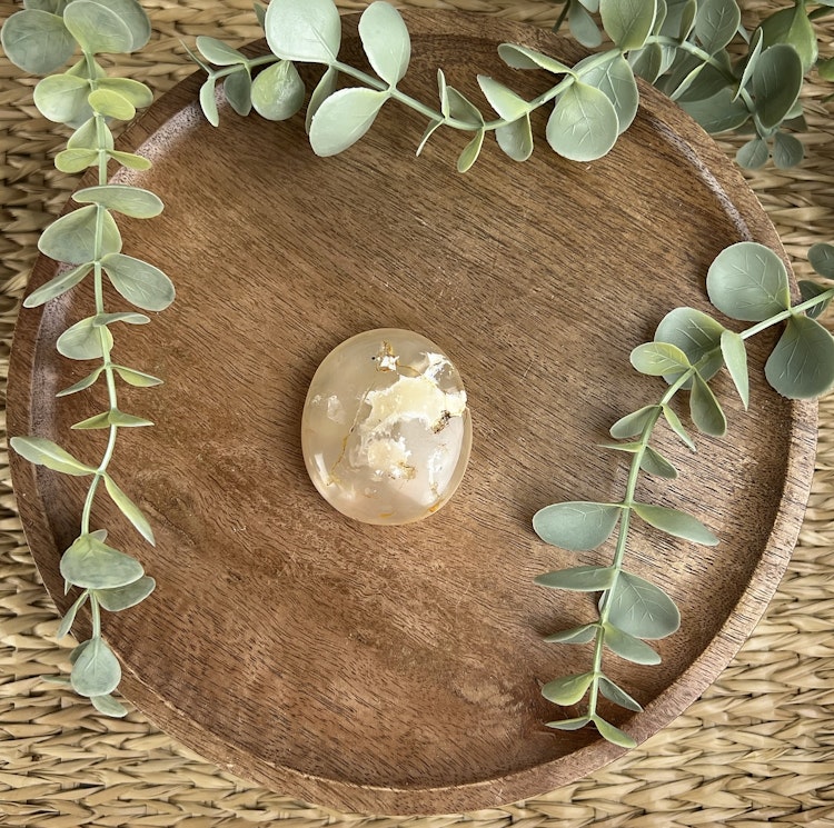 Blomsteragat meditationssten (handsten) J