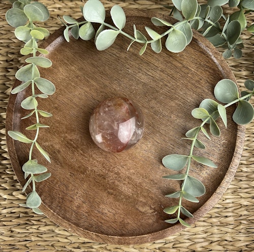 Eldkvarts (Röd Hematoidkvarts) meditationssten/handsten A