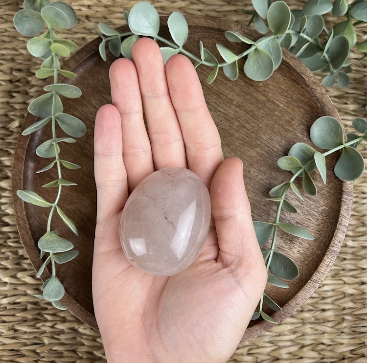 Eldkvarts (Röd Hematoidkvarts) meditationssten/handsten C