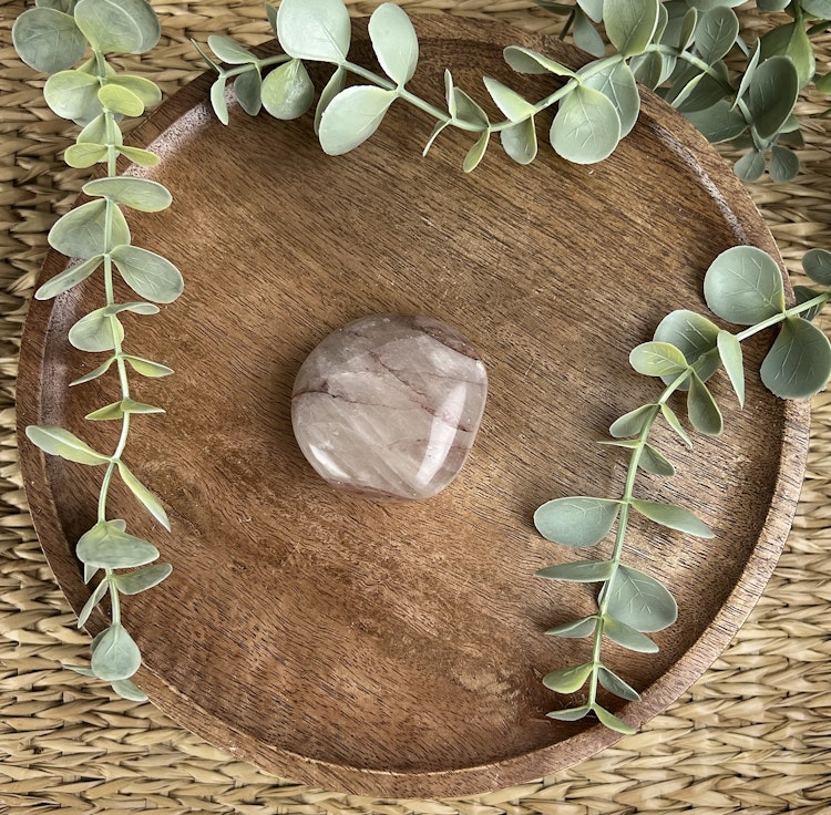 Eldkvarts (Röd Hematoidkvarts) meditationssten/handsten D