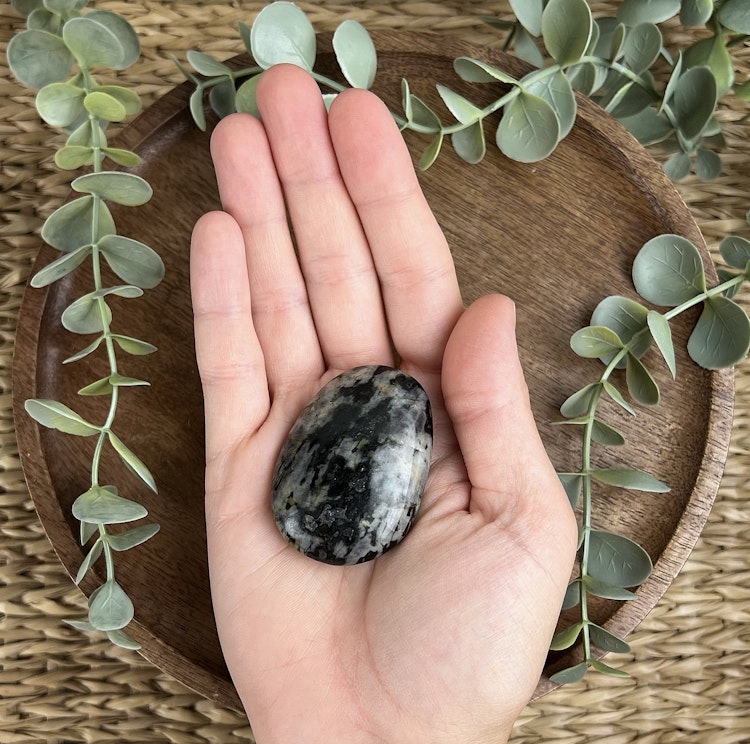 Indigo Gabro meditationssten (handsten) A