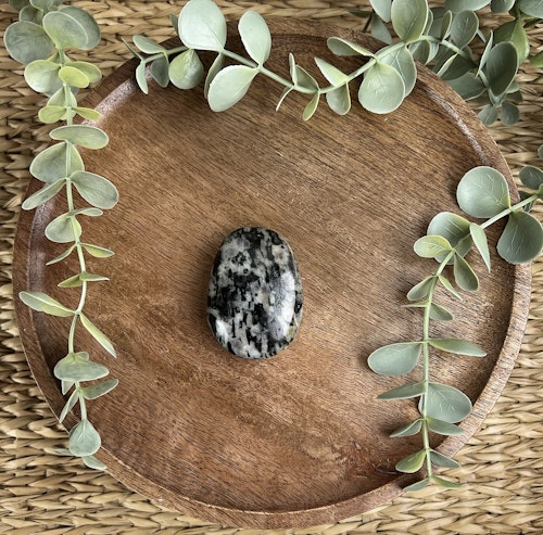 Indigo Gabro meditationssten (handsten) A