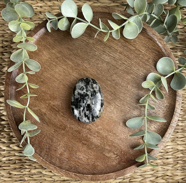Indigo Gabro meditationssten (handsten) A