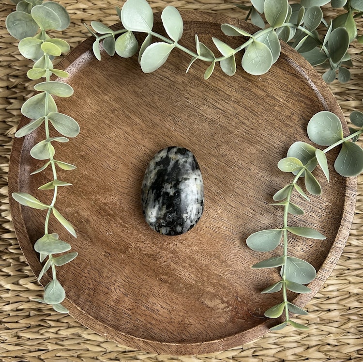 Indigo Gabro meditationssten (handsten) A